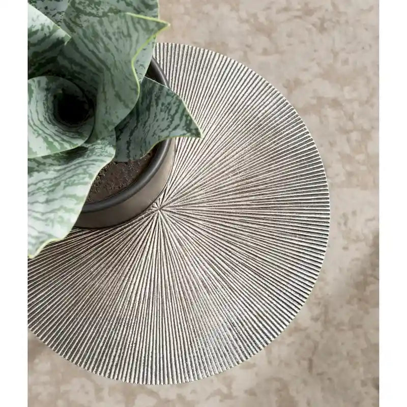 Table en métal et porte-plante